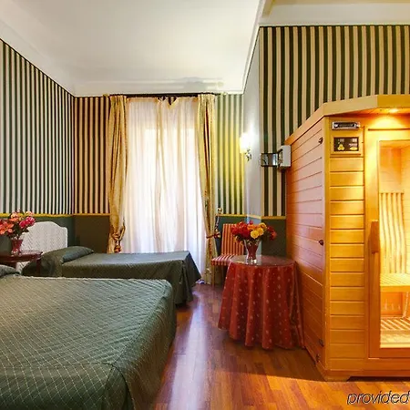 Aquarium Hotel 2*